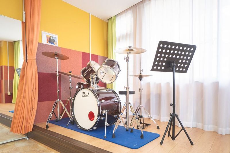 ドラムが叩ける音楽スタジオ　各種楽器演奏可　防音室Aスタジオ - スタジオディライツ小田急相模原