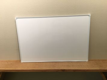 ホワイトボード（90cm×60cm) - ギャラリー＆カフェMATSURI キッチン付きレンタルギャラリーの設備の写真