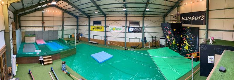 多目的スペース、運動/スポーツ - 運動や遊ぶ施設、トランポリン、スラックライン「ガンバデ」