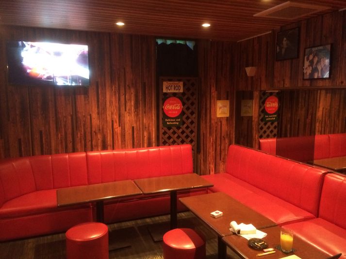 アメリカンスタイルバー - バーRocks off