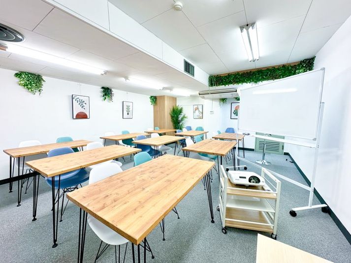 紙屋町ミーティングポイント - 【紙屋町ミーティングポイント】