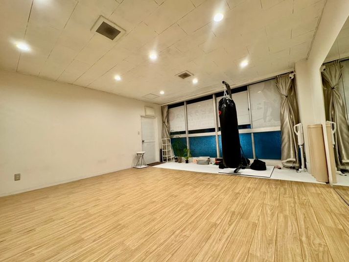 上野毛のレンタルスペース - ヨガ＆ピラティススタジオWellbest上野毛店