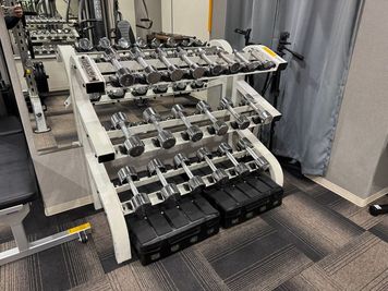 ダンベル1-10Kg - TakeFit大阪南森町の室内の写真