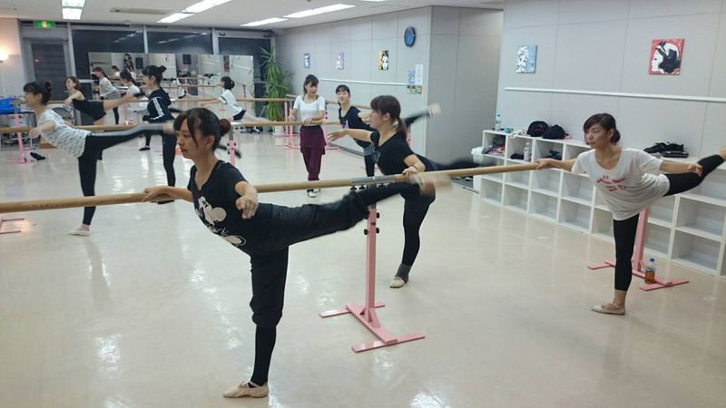 スタジオ ドリーム - テーマパークダンサーズスタジオ