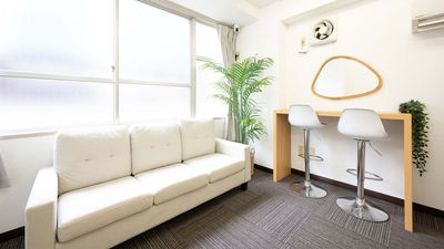 【Good Space会議室 山友旭ビル】 山友旭Room B｜Wi-Fi・プロジェクター・ソファ[39]の室内の写真