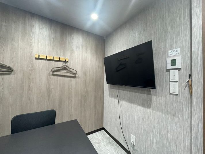 6名会議室（Room B） - いいオフィス二子玉川