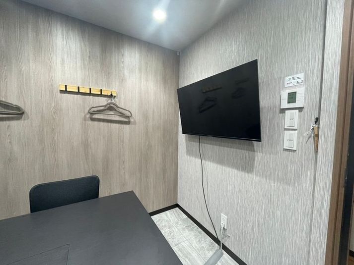 6名会議室（Room B） - いいオフィス二子玉川