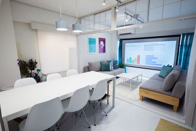SunnyBox名古屋 富善ビル店 名古屋伏見_貸し会議室・コワーキングスペース_富善ビルの室内の写真