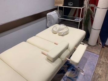 スパジオ　イルベント 美容室設備付き、マッサージ、休息、カウンター併設レンタルスペースの設備の写真