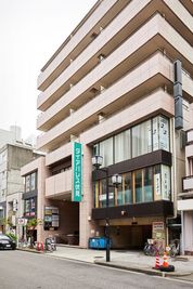 ビルの外観です - SunnyBox名古屋ダイアパレス店 名古屋伏見パーティールームの外観の写真