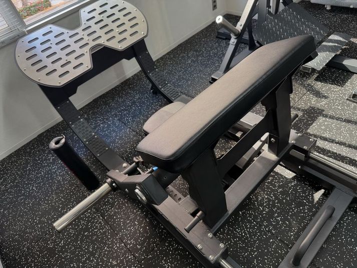 八丁堀駅近くで贅沢に本格マシンを独り占め！！ - ZEROICHI GYM八丁堀