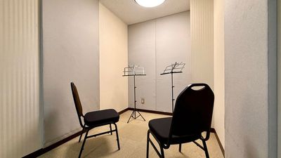 【譜面台付きのスペースです♪】 - TIME SHARING 銀座 旗ビル roomBの室内の写真