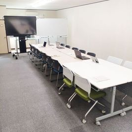 会議モード - 【小金井スペース】New東小金井駅🚃50㎡/Wi-Fi📶 レンタルスタジオ　小金井スペースの室内の写真