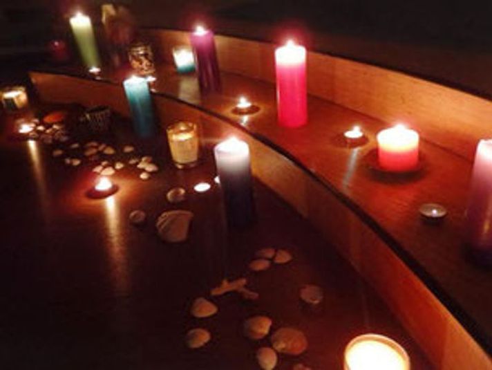 ヒーリング音楽と幻想的な照明による素敵な空間 - リフレスタジオ