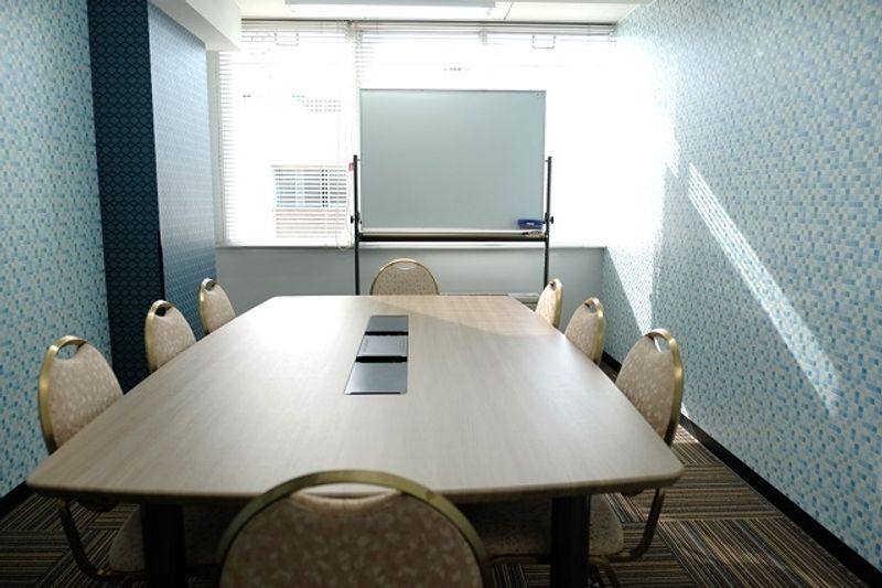 会議室909 - オフィスパーク名駅花車デザイン