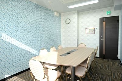 オフィスパーク名駅花車デザイン 会議室909の室内の写真