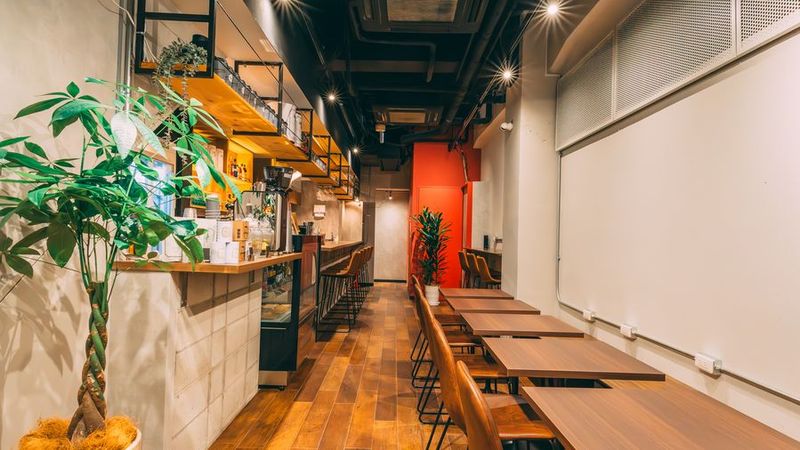 Cafe＆Bar HIVE - Tokyo Guesthouse HIVE