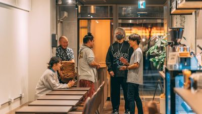 Tokyo Guesthouse HIVE Cafe＆Bar HIVEの室内の写真