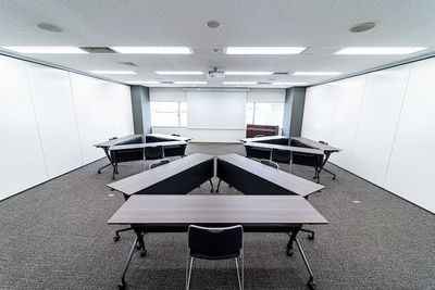 【特別パッケージ🌟】プロジェクター、スクリーン、マイク3本付き🎤 (AP渋谷道玄坂H) - AP渋谷道玄坂