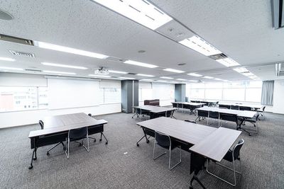 【特別パッケージ🌟】プロジェクター、スクリーン、マイク3本付き🎤 (AP渋谷道玄坂G+H) - AP渋谷道玄坂