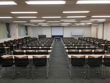 【特別パッケージ🌟】プロジェクター、スクリーン、マイク2本付き🎤 (AP名古屋B+C+D) - AP名古屋