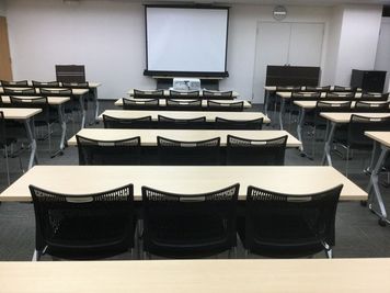 【特別パッケージ🌟】プロジェクター、スクリーン、マイク2本付き🎤 (AP名古屋K) - AP名古屋