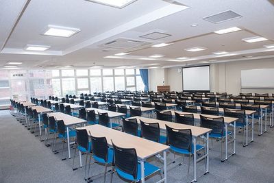 【特別パッケージ🌟】プロジェクター、スクリーン、マイク2本付き🎤 (AP大阪淀屋橋O) - AP大阪淀屋橋