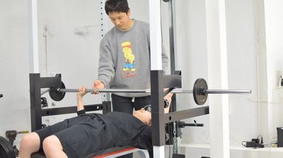 ご希望の方はプロボクサーの先生のレッスンも受けられます（別途申し込みが必要です） - 赤坂・溜池山王の貸スペース 【港区・赤坂】溜池山王駅徒歩3分！レンタルキックボクシングジムの室内の写真