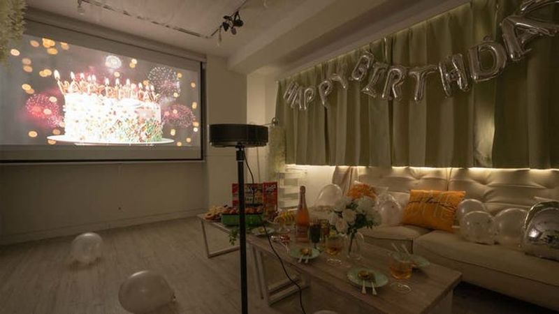 渋谷アクセス楽々｜撮影・おしゃべり・鑑賞会・デート [69] - 【THEATER渋谷】