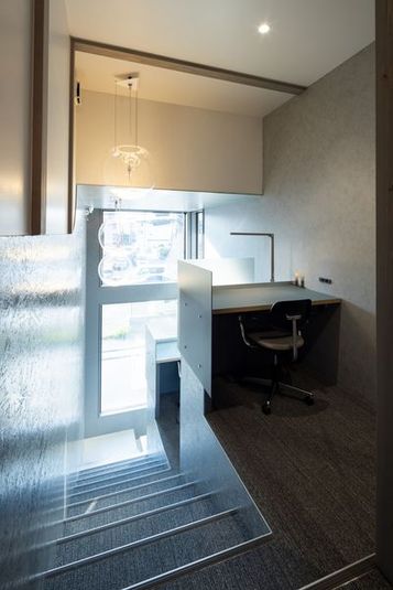 コワーキングスペース、フリーデスク - 隣学