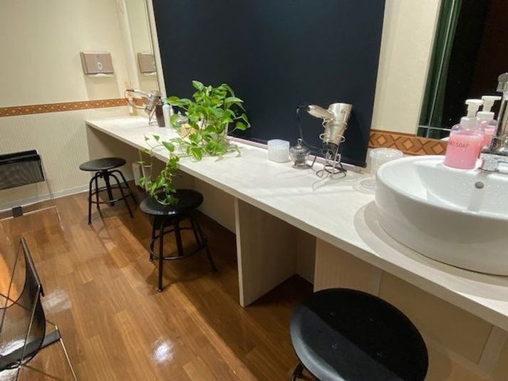 【レンタルスタジオ】スピーカー・大型鏡付き - SEEMS｜Body make salon｜レンタルスタジオ