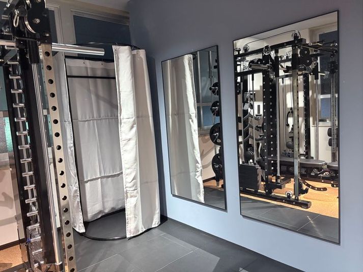 REISEN SALON (冷泉サロン)【プライベートジム】  -  REISEN SALON ( 冷泉サロン ) 