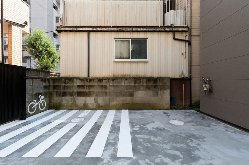 コワーキングスペース、フリーデスク - 隣学