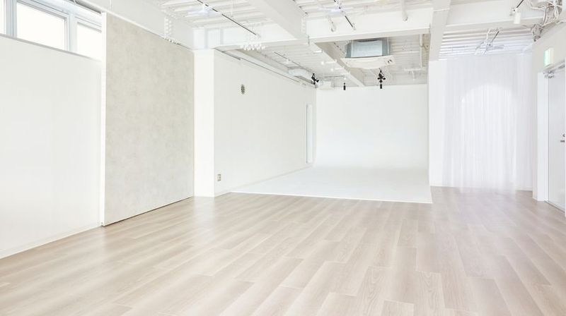 壁1面窓で自然光◎開放感のある大型スペース - 渋谷三宿スタジオ 