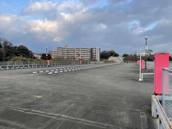 北九州イノベーションセンター 大型駐車場スペース【北九州イノベーションセンター】の室内の写真