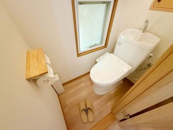 トイレ - レンタルサロン　otorina　高崎 安くて綺麗で駅から近いレンタルスペース！様々な用途で利用可能！の室内の写真