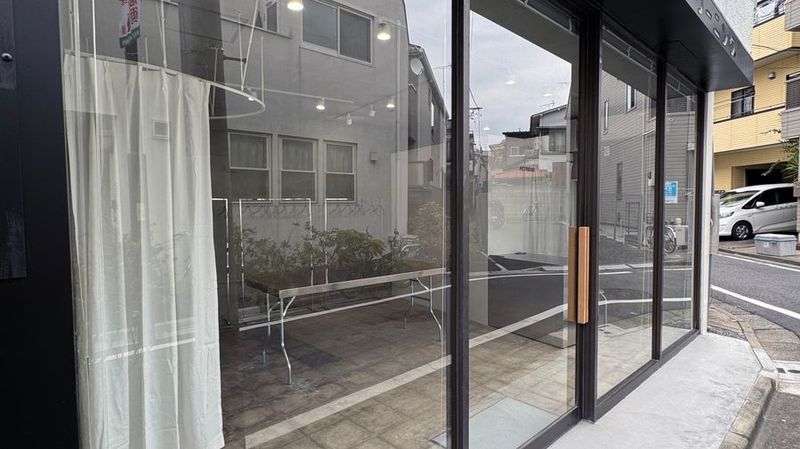 GALLERY PETRIENO - PETRIENO