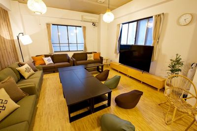 広々20名までOK！お集まりに便利な梅田駅エリア★ 【lala梅田】梅田駅レンタルスペース🌿の室内の写真