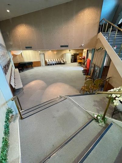 全館貸し　1階ホール68名着席円卓+２階挙式場、控室２室以上 - リボン　イグレシア（マエストロ)