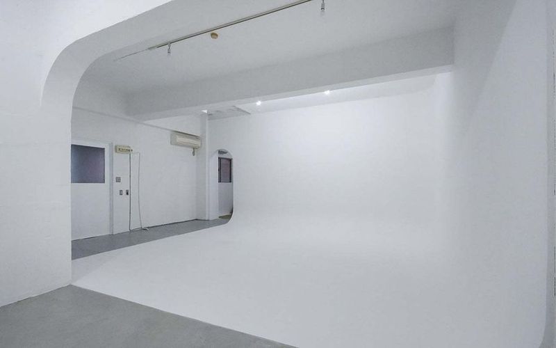 N1 STUDIO 神楽坂 80㎡ 3面白ホリ 天高3.5M - 80㎡ 3面R 白ホリ 天高3.5M N1 STUDIO 神楽坂