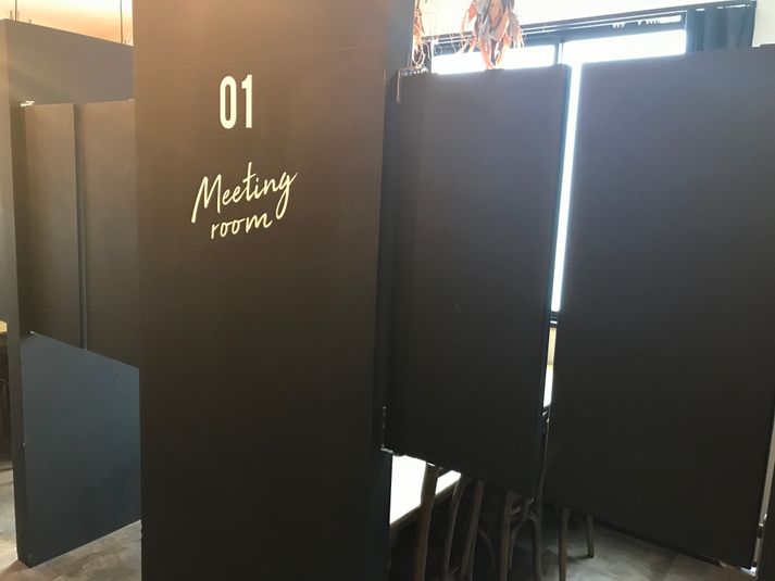 打ち合わせスペース - ThinkCamp