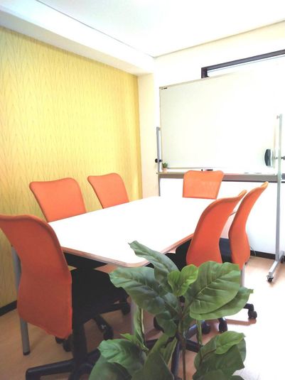 お気軽会議室JR京橋駅最も駅近く - お気軽会議室JR京橋駅徒歩１分