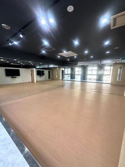 RENTAL STUDIO T's - RENTAL STUDIO T's