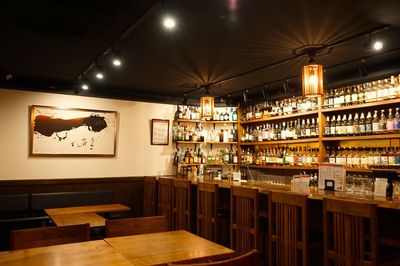 落着いた雰囲気のBAR仕様｜各種撮影、ロケ、動画配信、会議、セミナーなどに◎｜麻布十番、駅徒歩１分 - 麻布十番 BAR 新海