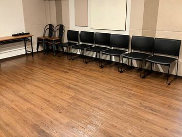 【約25.2㎡の広さがあるので、6名で利用しても余裕があります】 - TIME SHARING四谷 ダンスルーム7Dの室内の写真