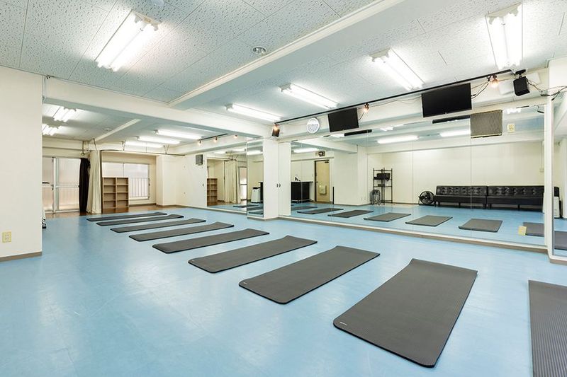 【上新庄】全面鏡Pリューム83㎡レンタルダンススタジオ上新庄 - 【上新庄駅徒歩5分】SKYレンタルダンススタジオ上新庄店