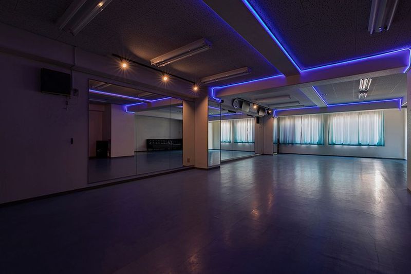 【上新庄】全面鏡Pリューム83㎡レンタルダンススタジオ上新庄 - 【上新庄駅徒歩5分】SKYレンタルダンススタジオ上新庄店