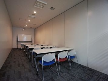 名古屋会議室 プライムセントラルタワー名古屋駅前店 第15会議室の室内の写真