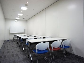 名古屋会議室 プライムセントラルタワー名古屋駅前店 第15会議室の室内の写真