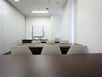名古屋会議室 プライムセントラルタワー名古屋駅前店 第24会議室の室内の写真